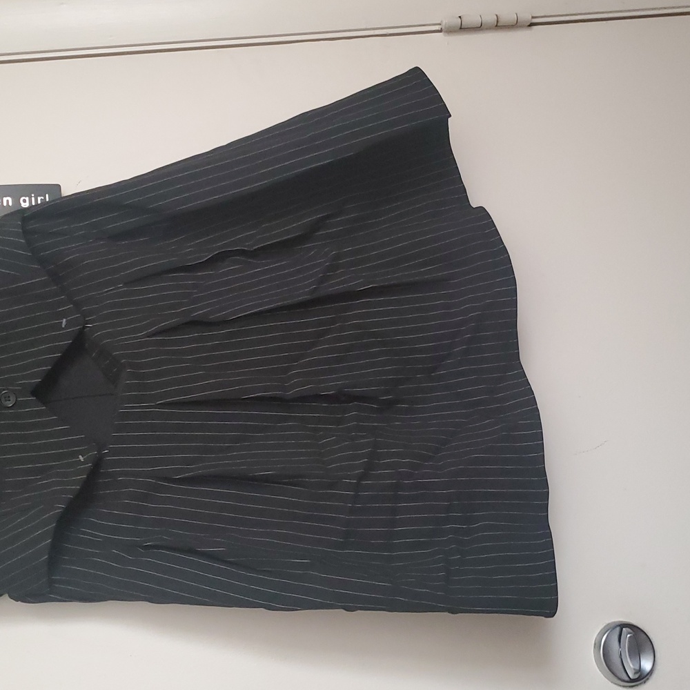 *NWT* Madden Girl Black Pinstripe Mini Dress - Picture 6 of 16